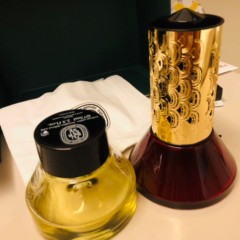 Table Watch Luxury - Diptyques Hourglass Diffuser Baies 34 Natural